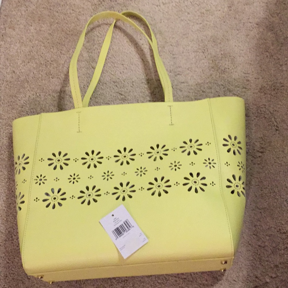 Kate Spade Faye Drive Hallie Tote in Lemonade